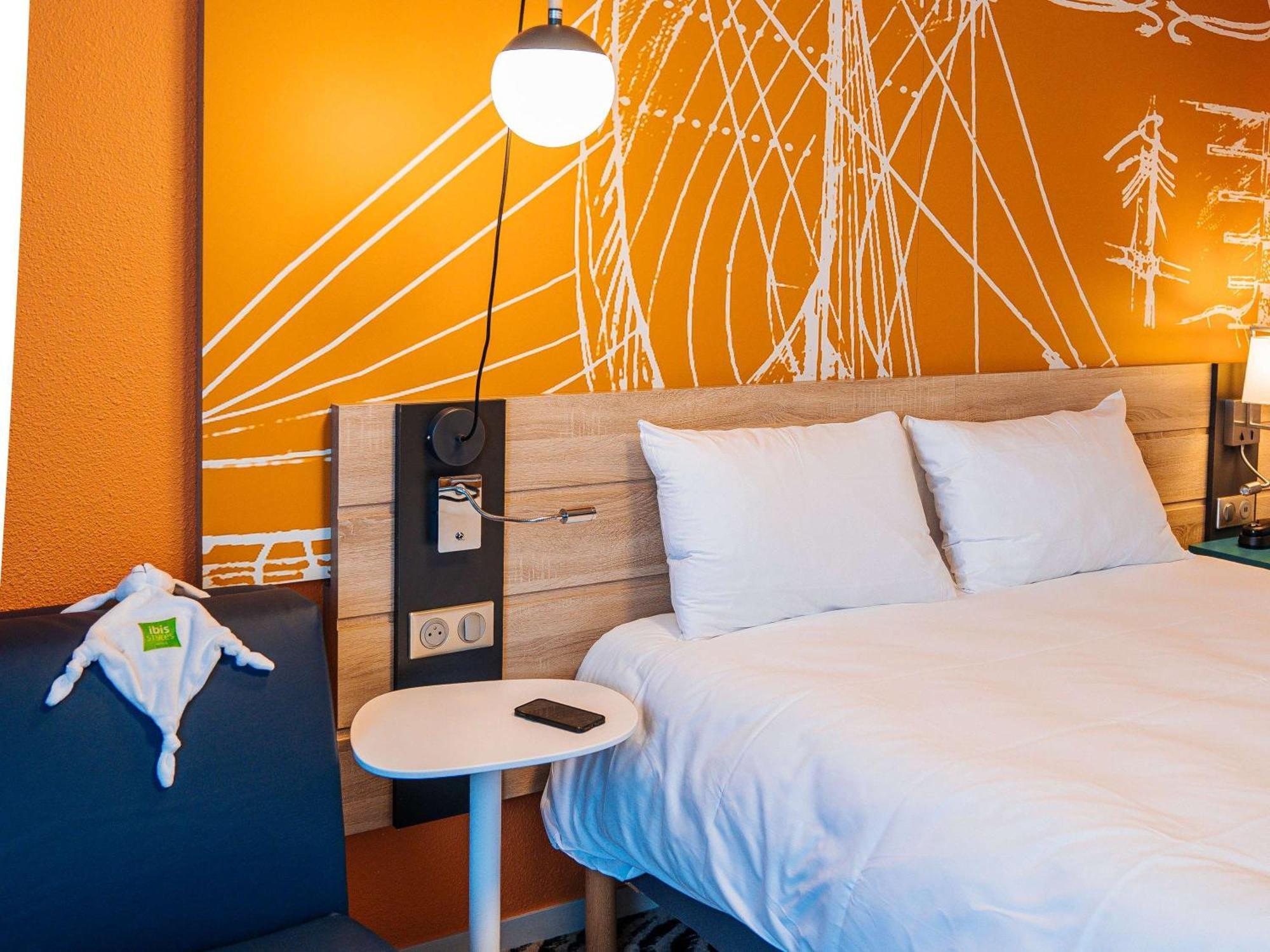 Ibis Styles Ancenis Centre Exterior foto