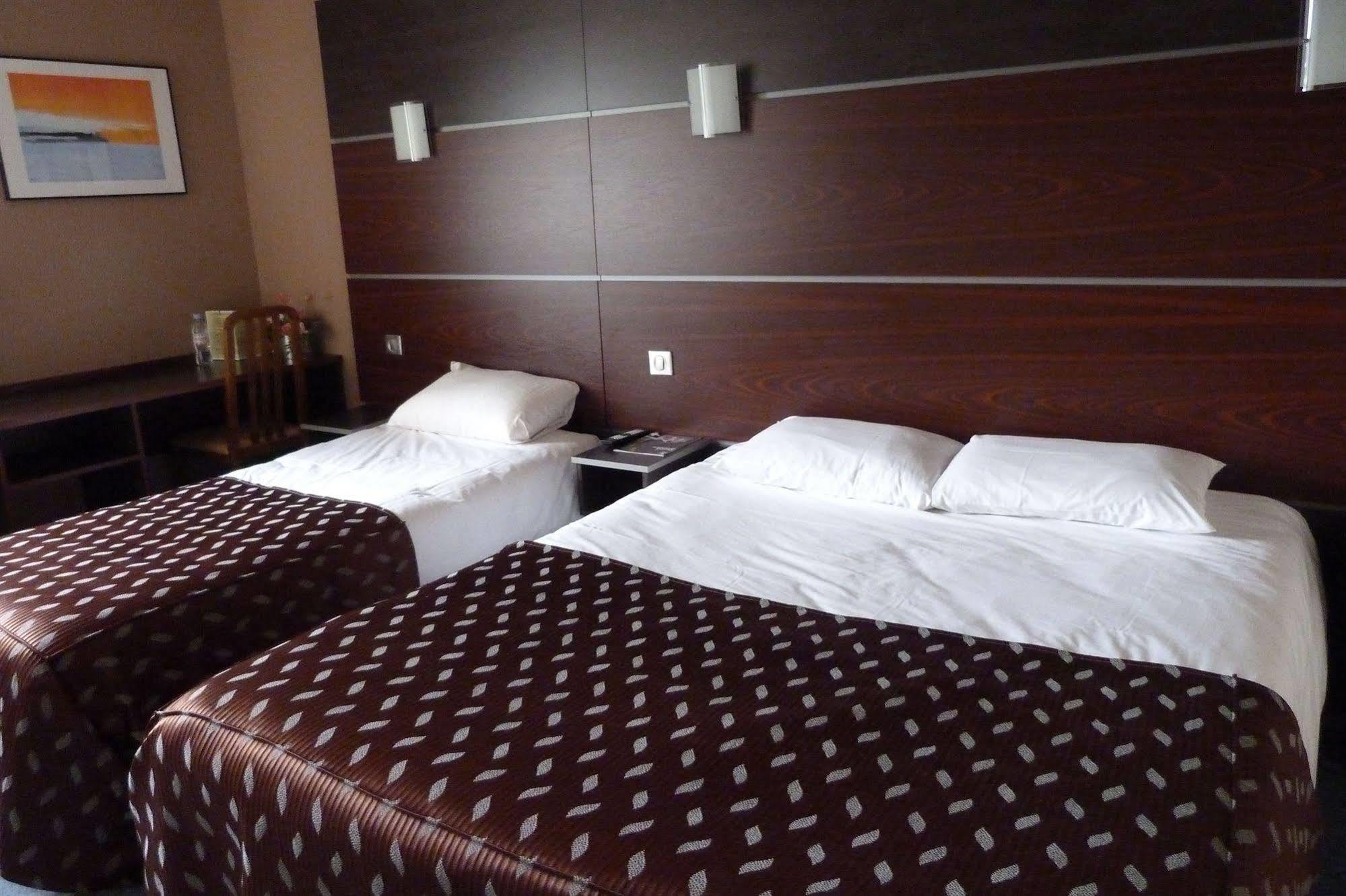 Ibis Styles Ancenis Centre Exterior foto