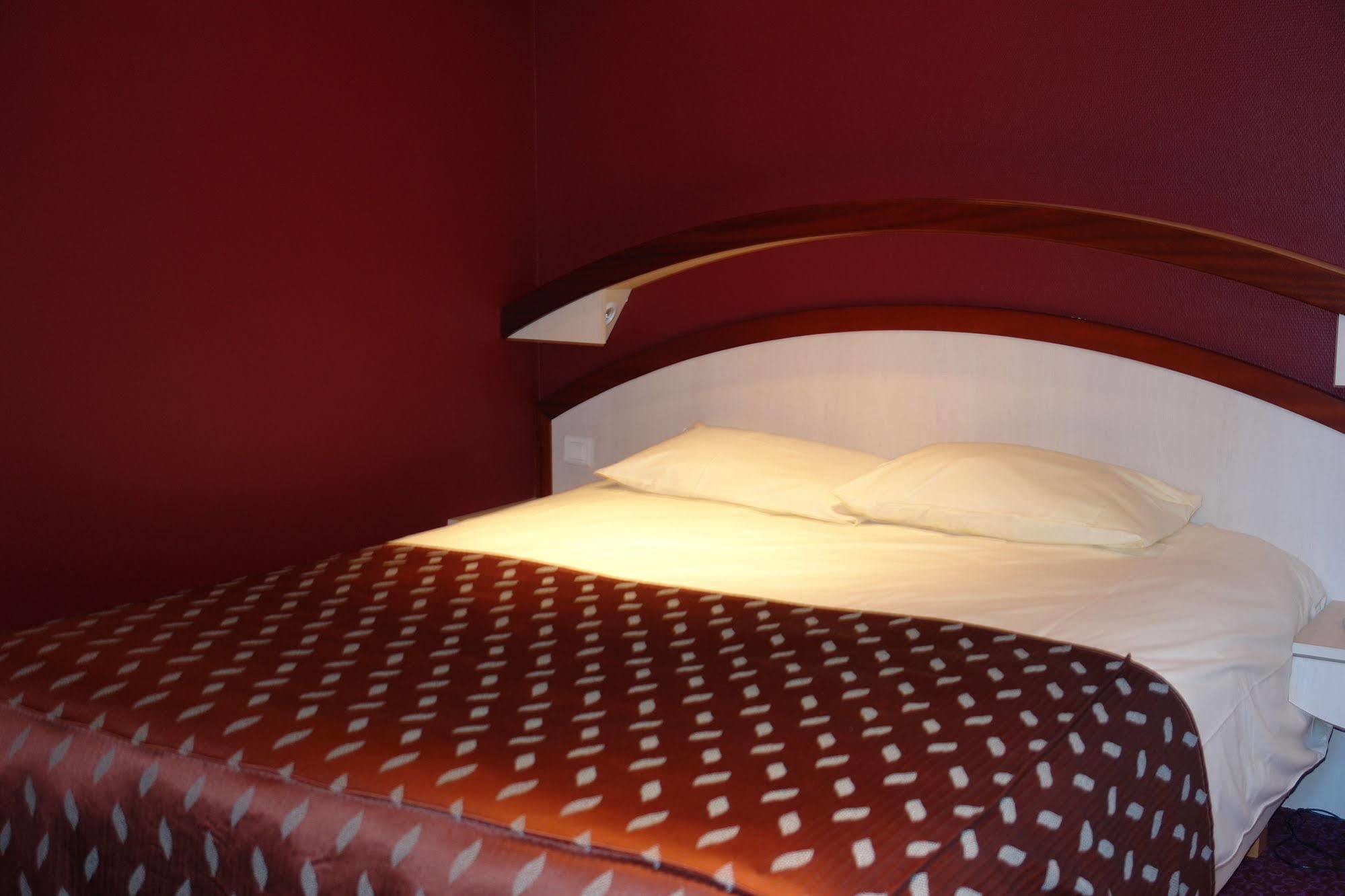 Ibis Styles Ancenis Centre Exterior foto